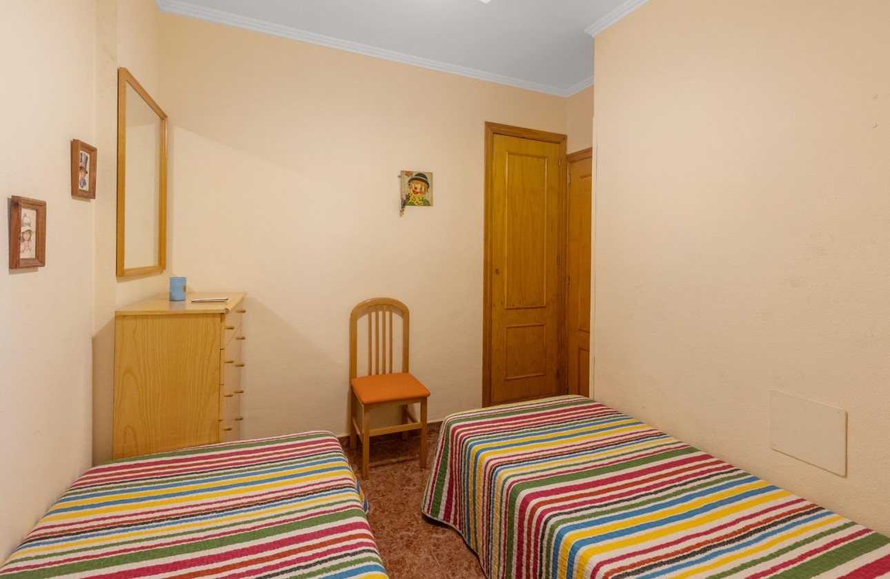 Resale - Apartment / flat - Torrevieja - Centro