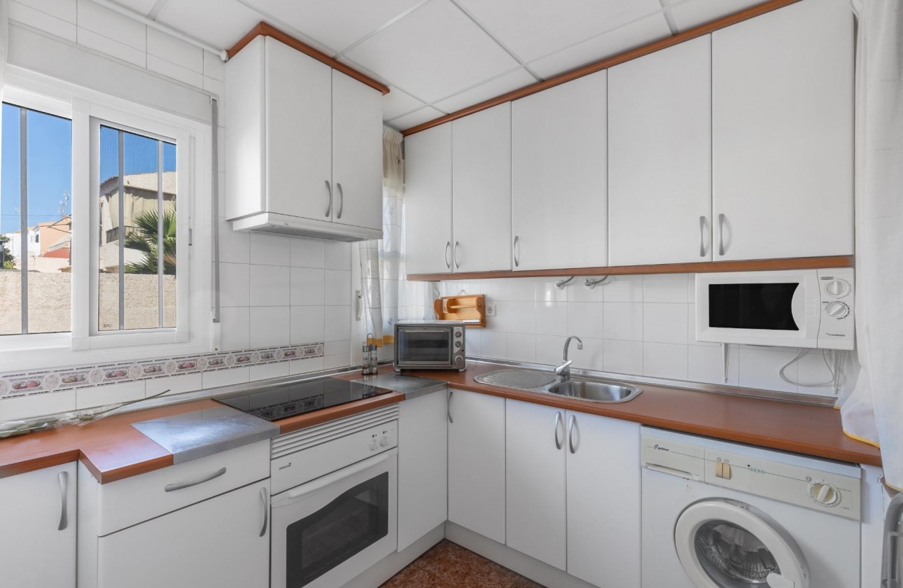 Resale - Apartment / flat - Torrevieja - Centro