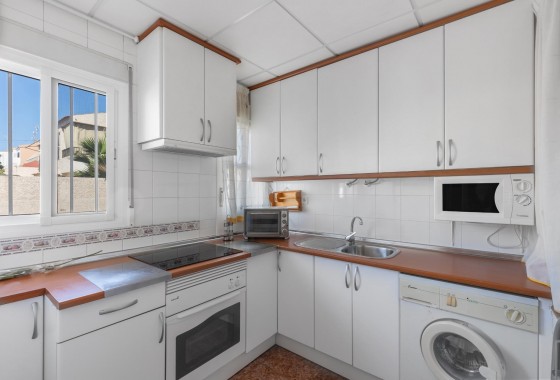 Resale - Apartment / flat - Torrevieja - Centro