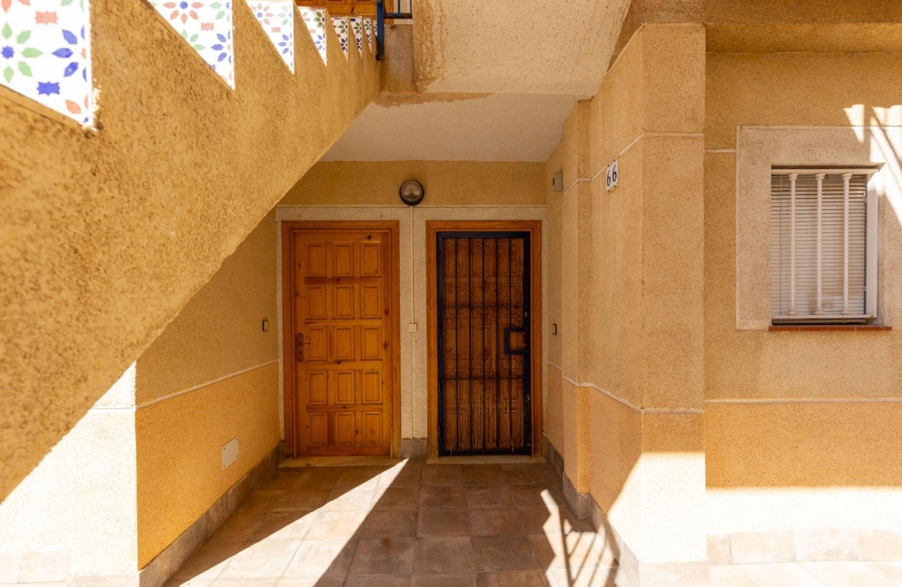 Resale - Apartment / flat - Torrevieja - Centro
