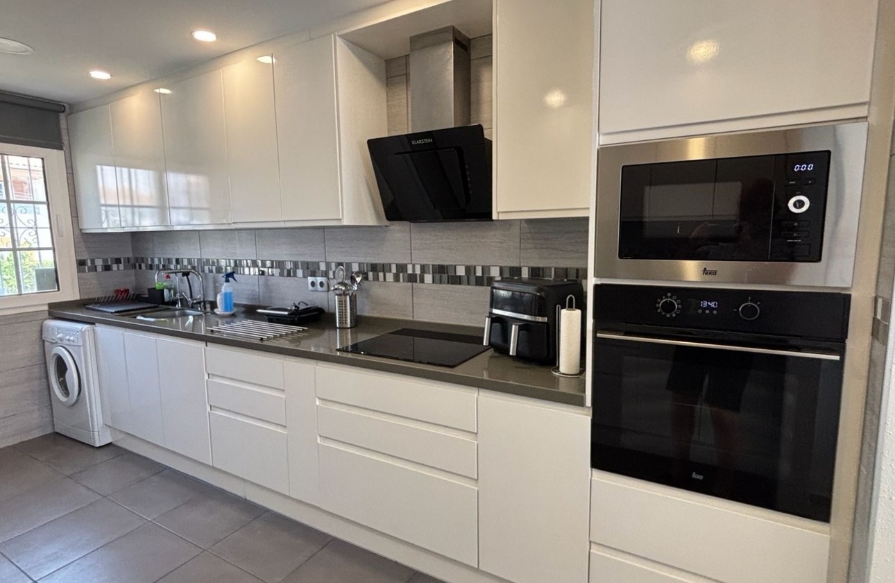 Revente - Villa - Villamartin, Orihuela Costa