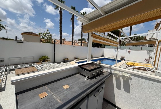 Revente - Villa - Villamartin, Orihuela Costa