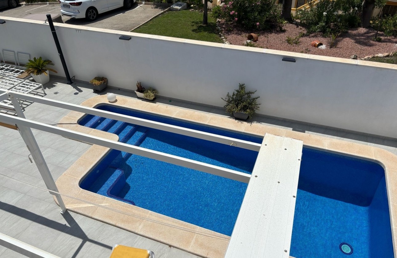 Revente - Villa - Villamartin, Orihuela Costa