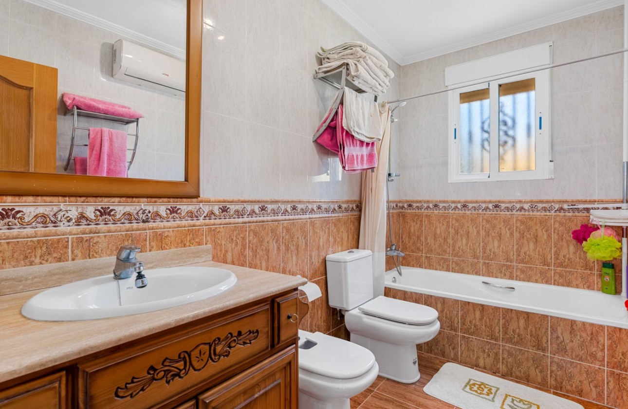 Reventa - Chalet - Jacarilla