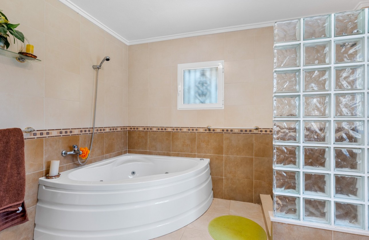 Reventa - Chalet - Jacarilla