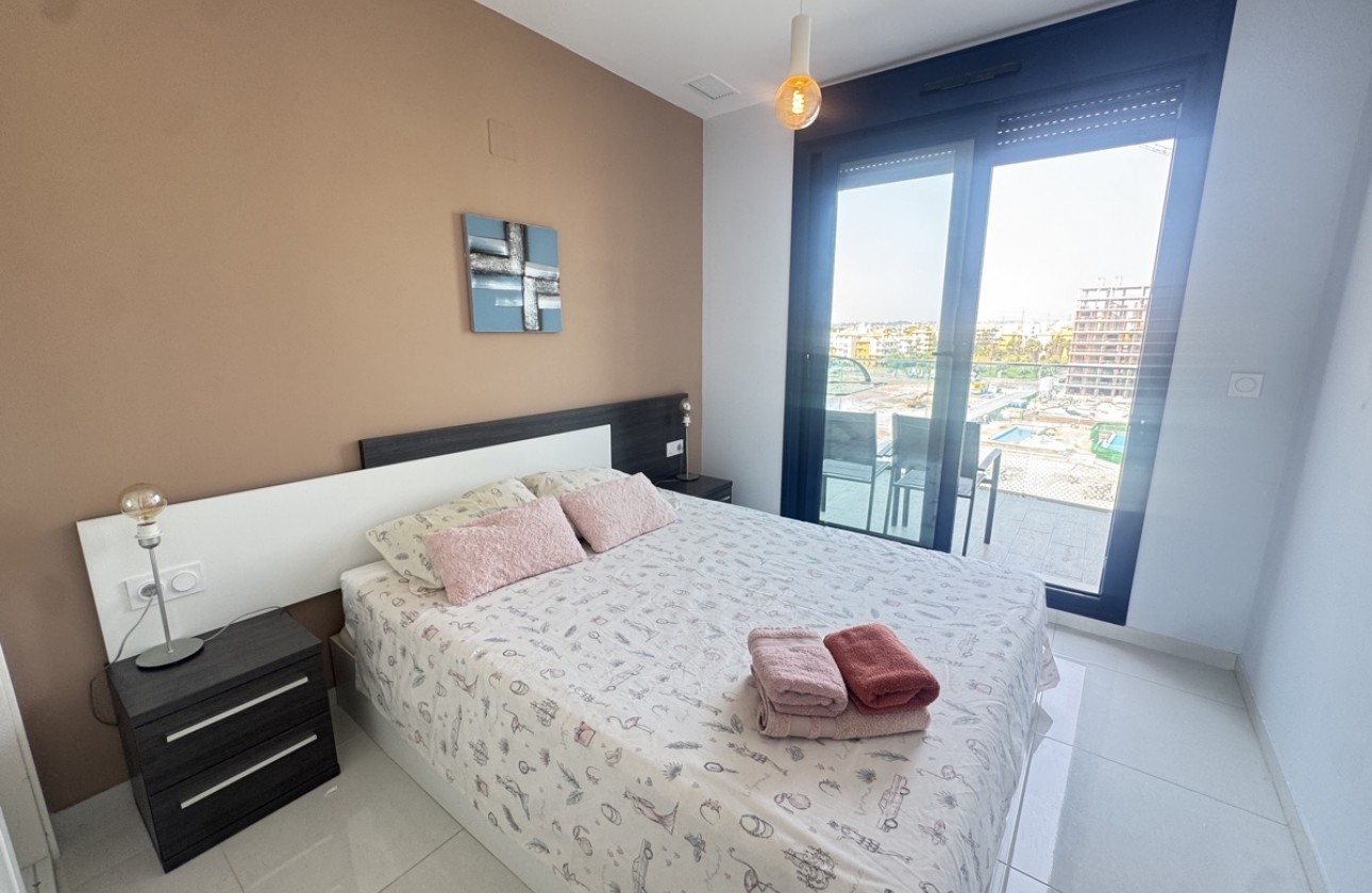 Resale - Apartment / flat - Punta Prima