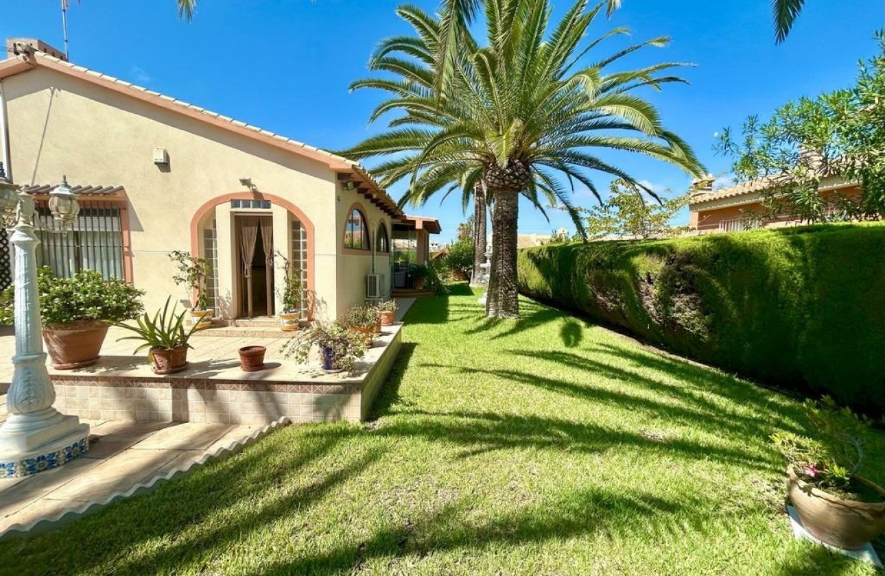 Revente - Villa - Orihuela Costa - Cabo Roig