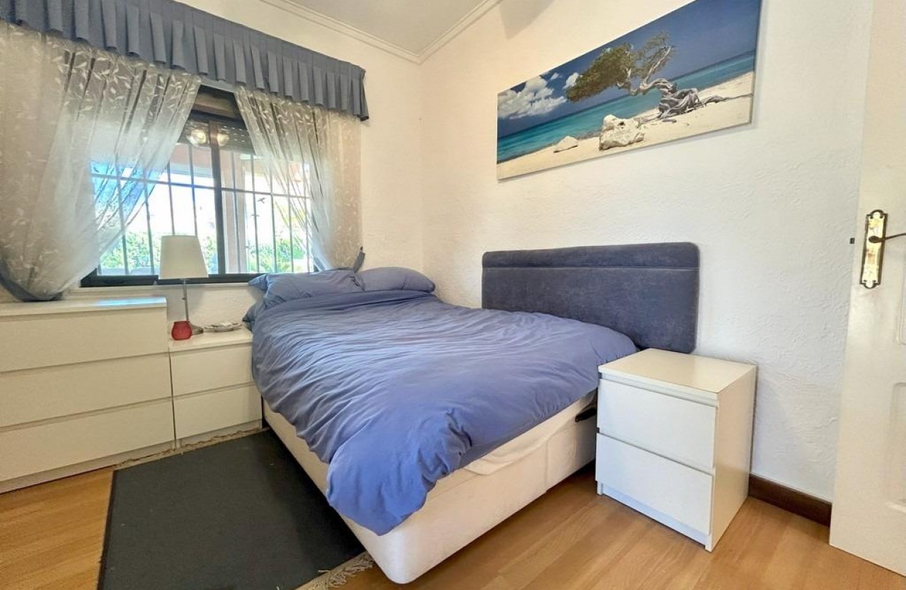 Revente - Villa - Orihuela Costa - Cabo Roig