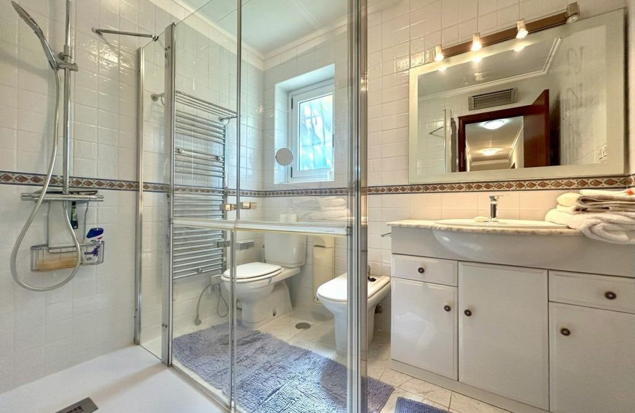 Revente - Villa - Orihuela Costa - Cabo Roig