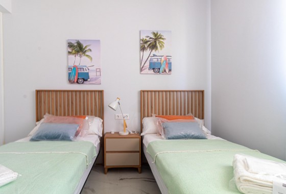 Reventa - Apartamento / piso - Orihuela Costa - Los Almendros-La Florida