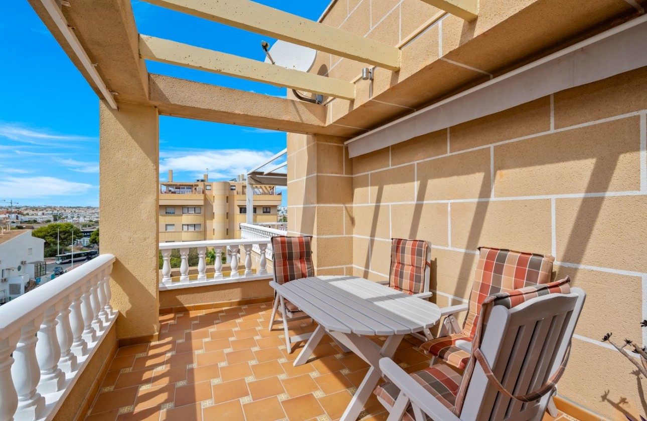 Resale - Apartment / flat - Punta Prima