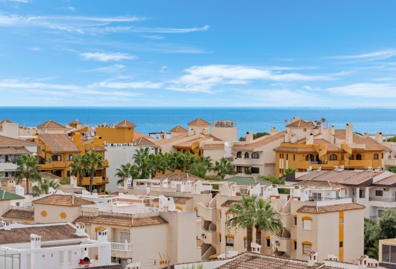 Resale - Apartment / flat - Punta Prima