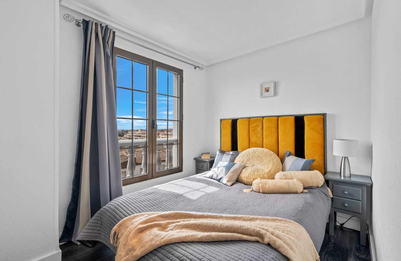 Resale - Apartment / flat - Punta Prima