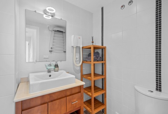 Resale - Apartment / flat - Punta Prima