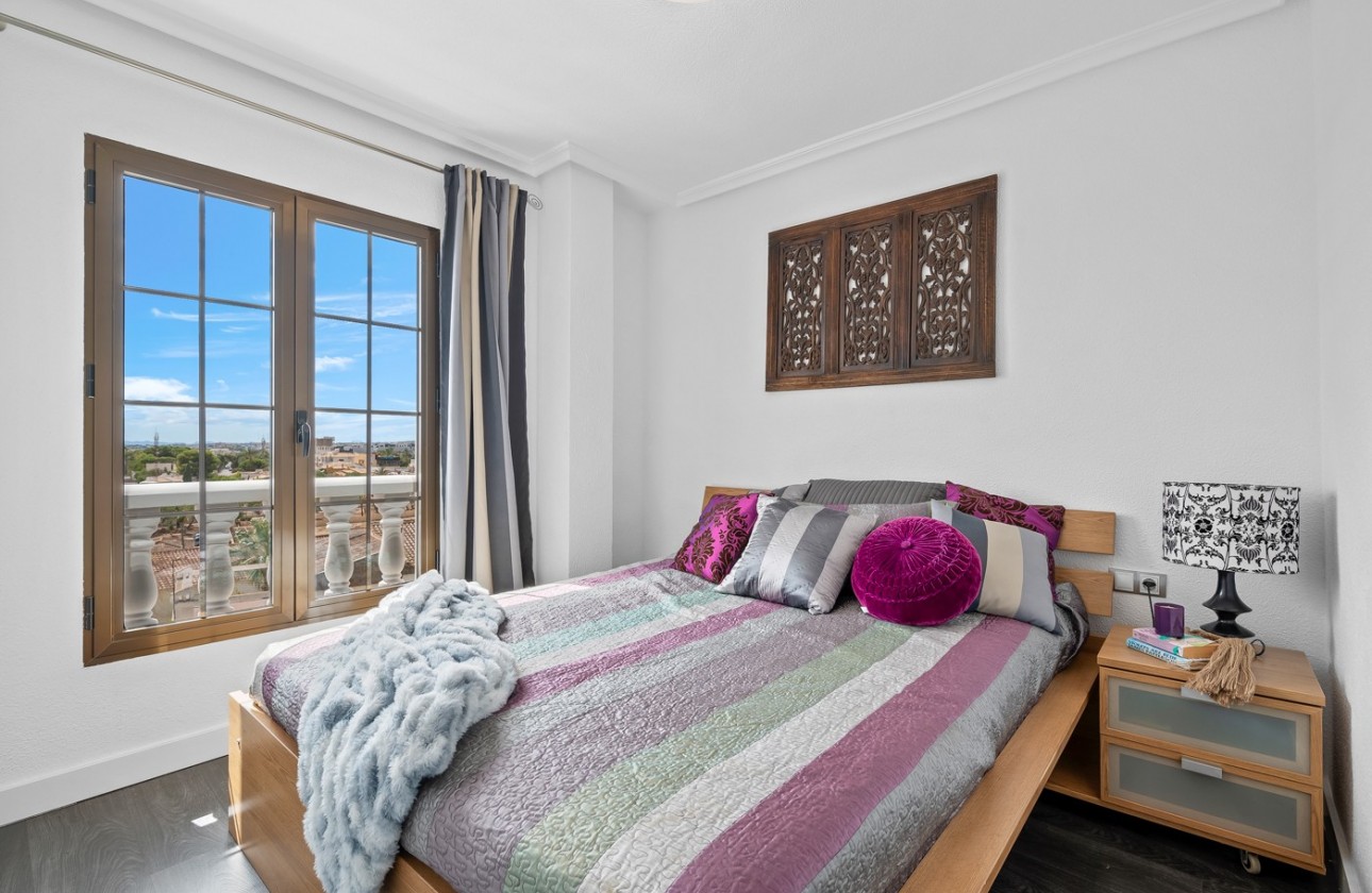 Resale - Apartment / flat - Punta Prima