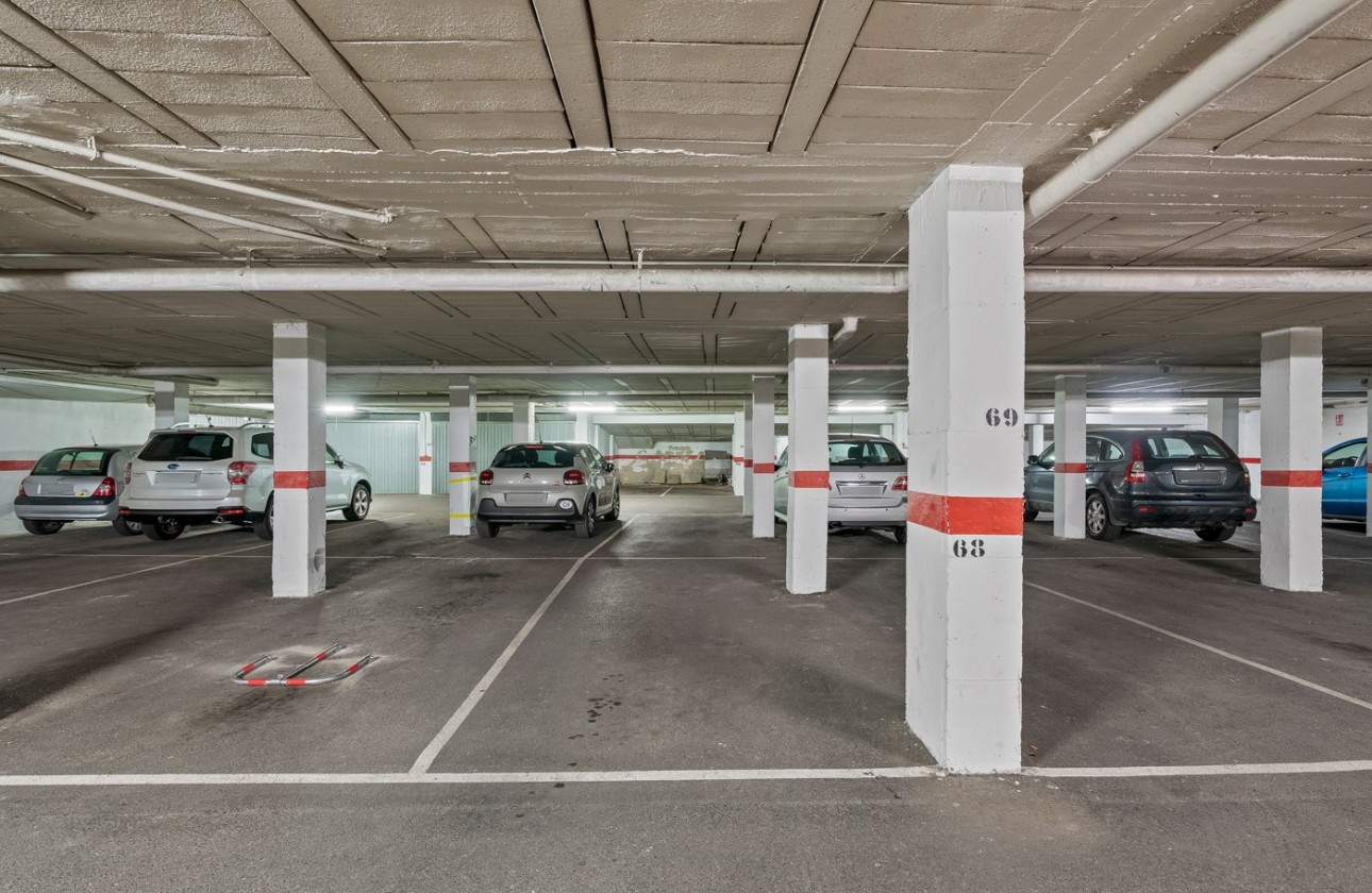 Resale - Apartment / flat - Punta Prima