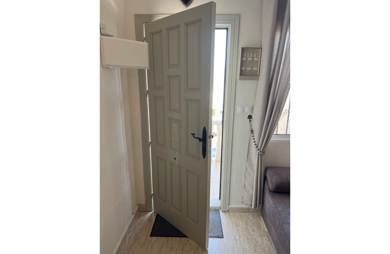 Resale - Apartment - Top Floor Apartment - Orihuela Costa - La Florida