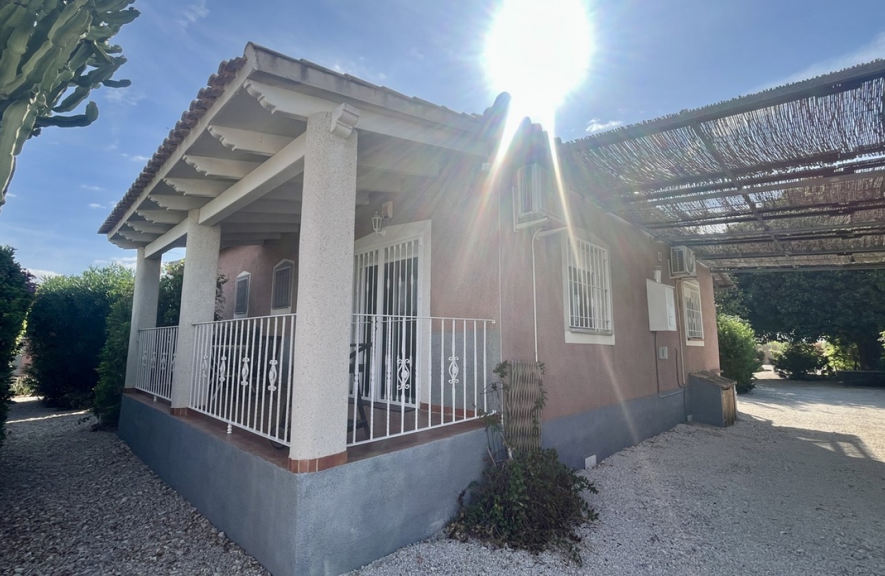Resale - Villa - Orihuela