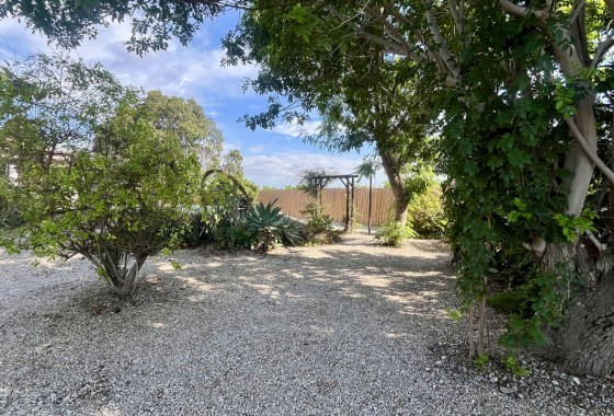 Resale - Villa - Orihuela