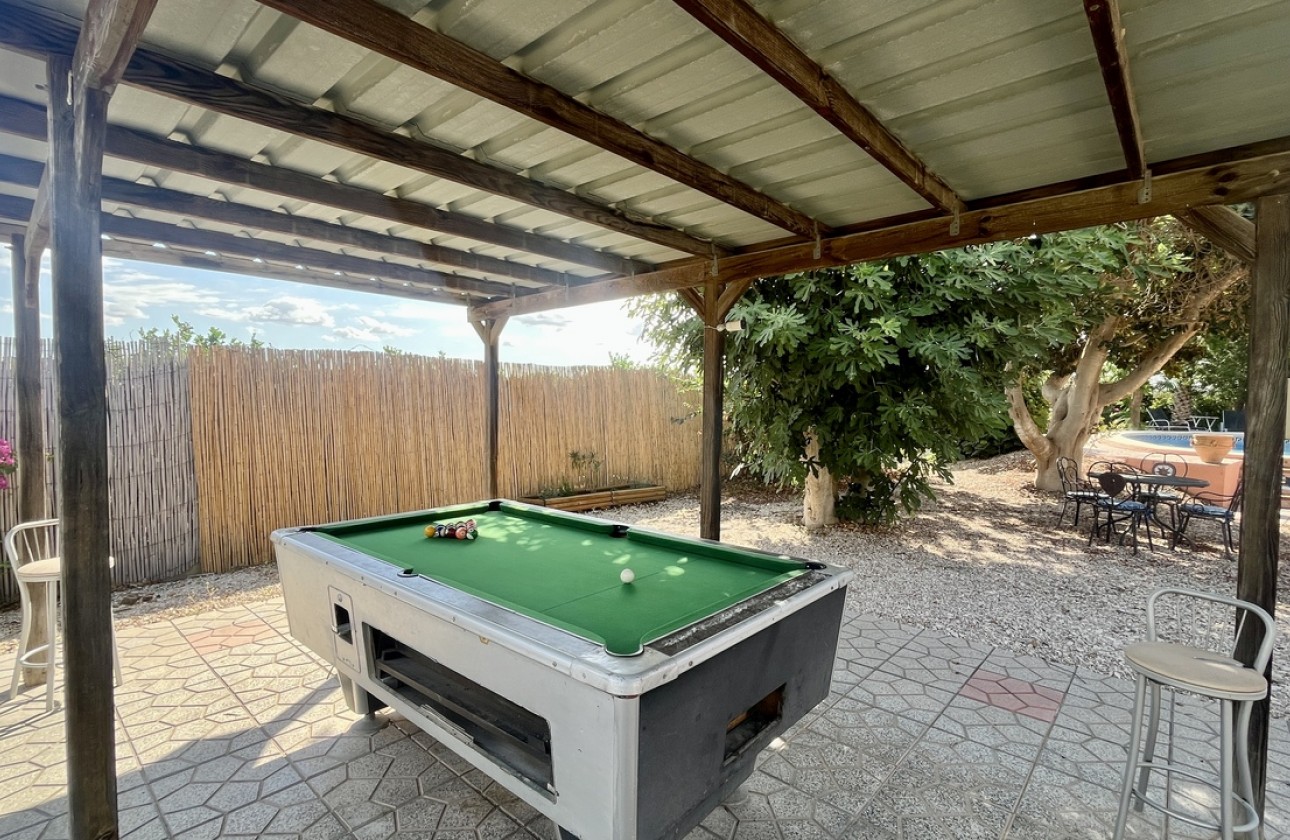 Resale - Villa - Orihuela