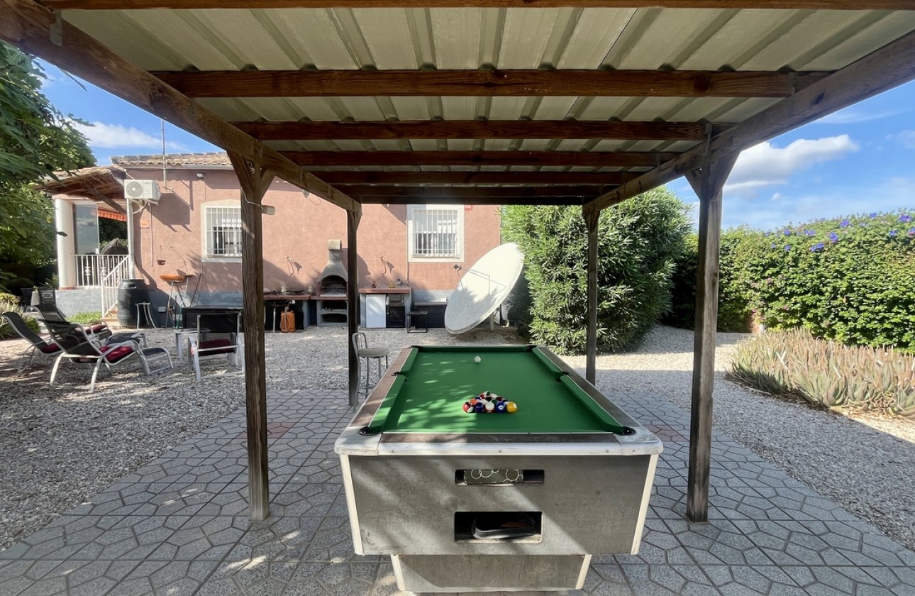 Resale - Villa - Orihuela