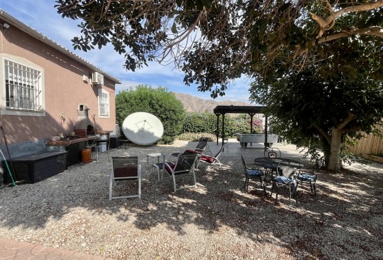 Resale - Villa - Orihuela