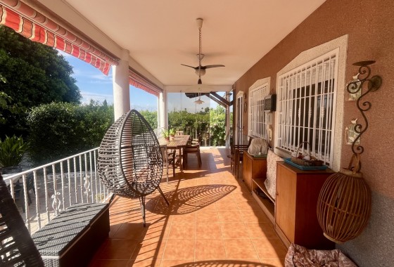 Resale - Villa - Orihuela