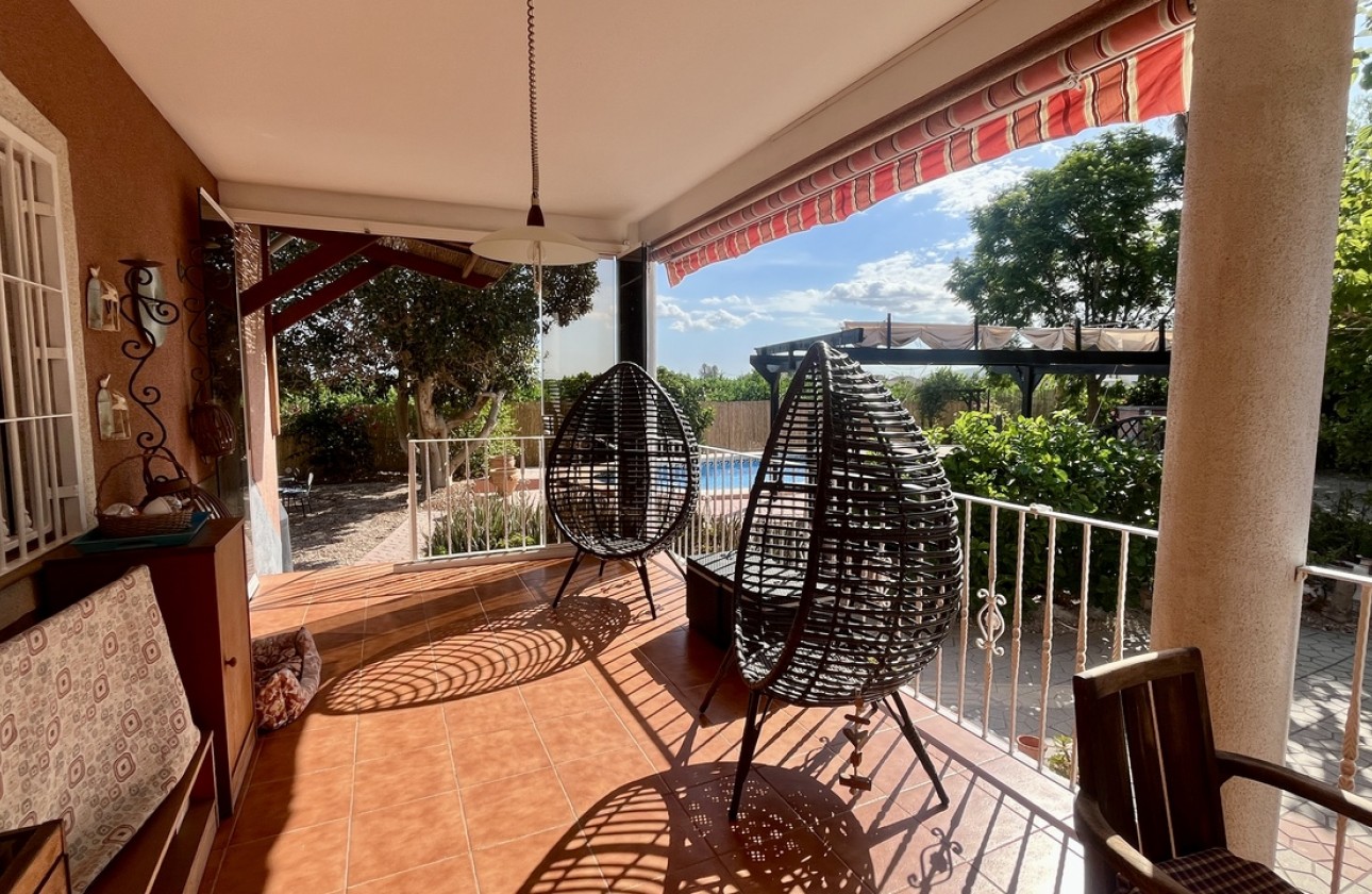 Resale - Villa - Orihuela