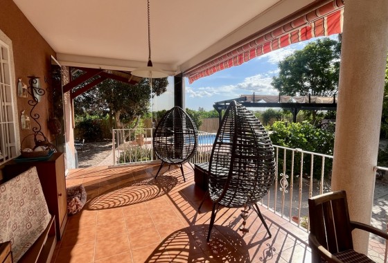 Resale - Villa - Orihuela