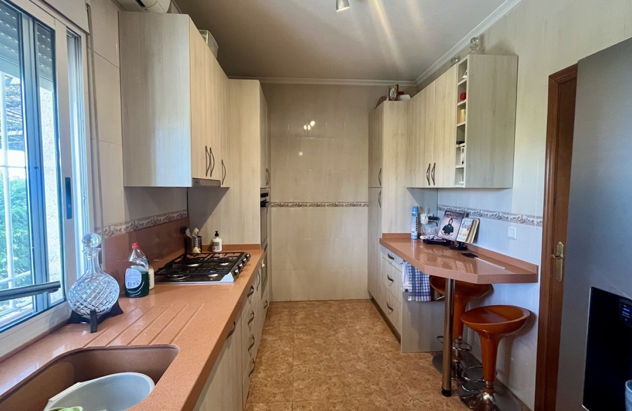 Resale - Villa - Orihuela