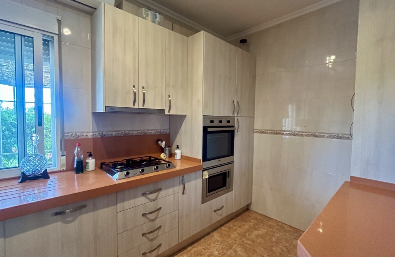 Resale - Villa - Orihuela