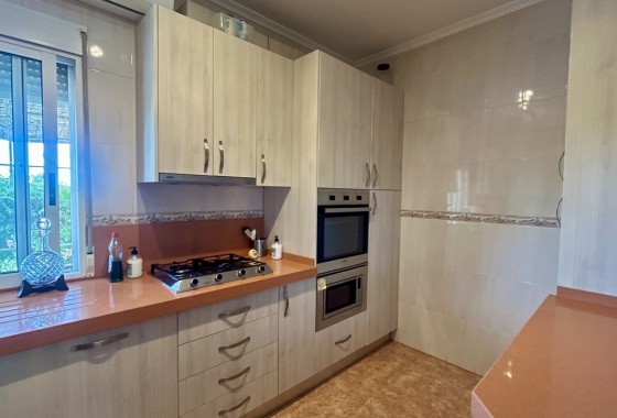 Resale - Villa - Orihuela