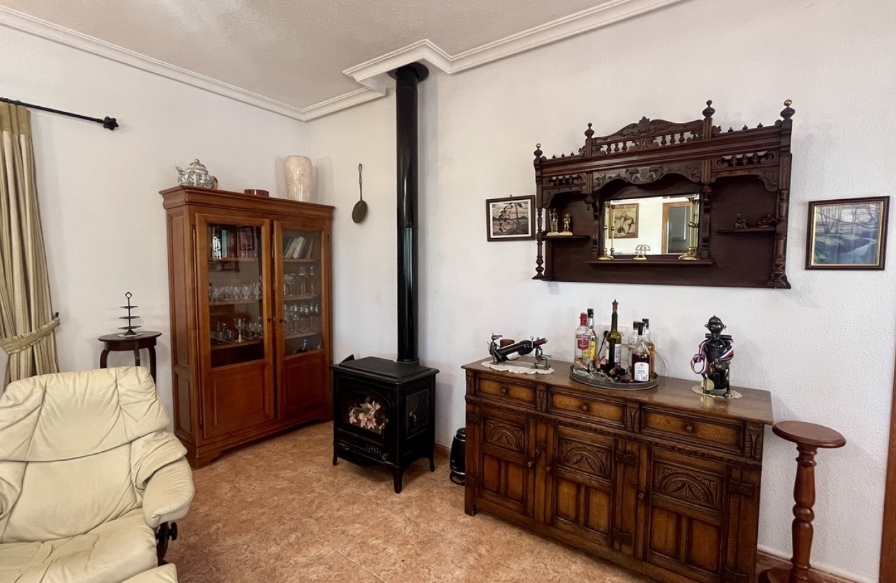 Resale - Villa - Orihuela