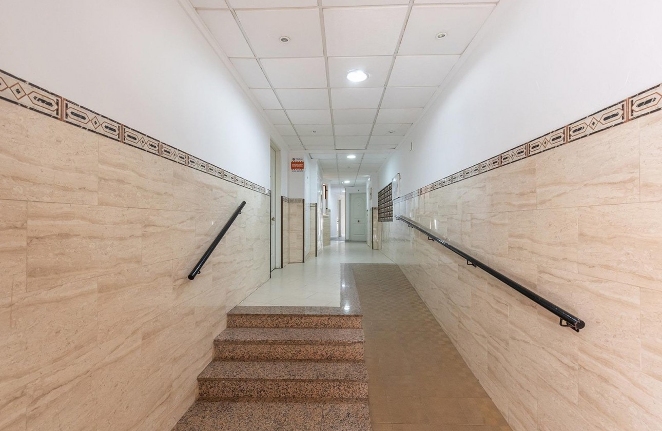 Revente - Appartement - Torrevieja - Centro