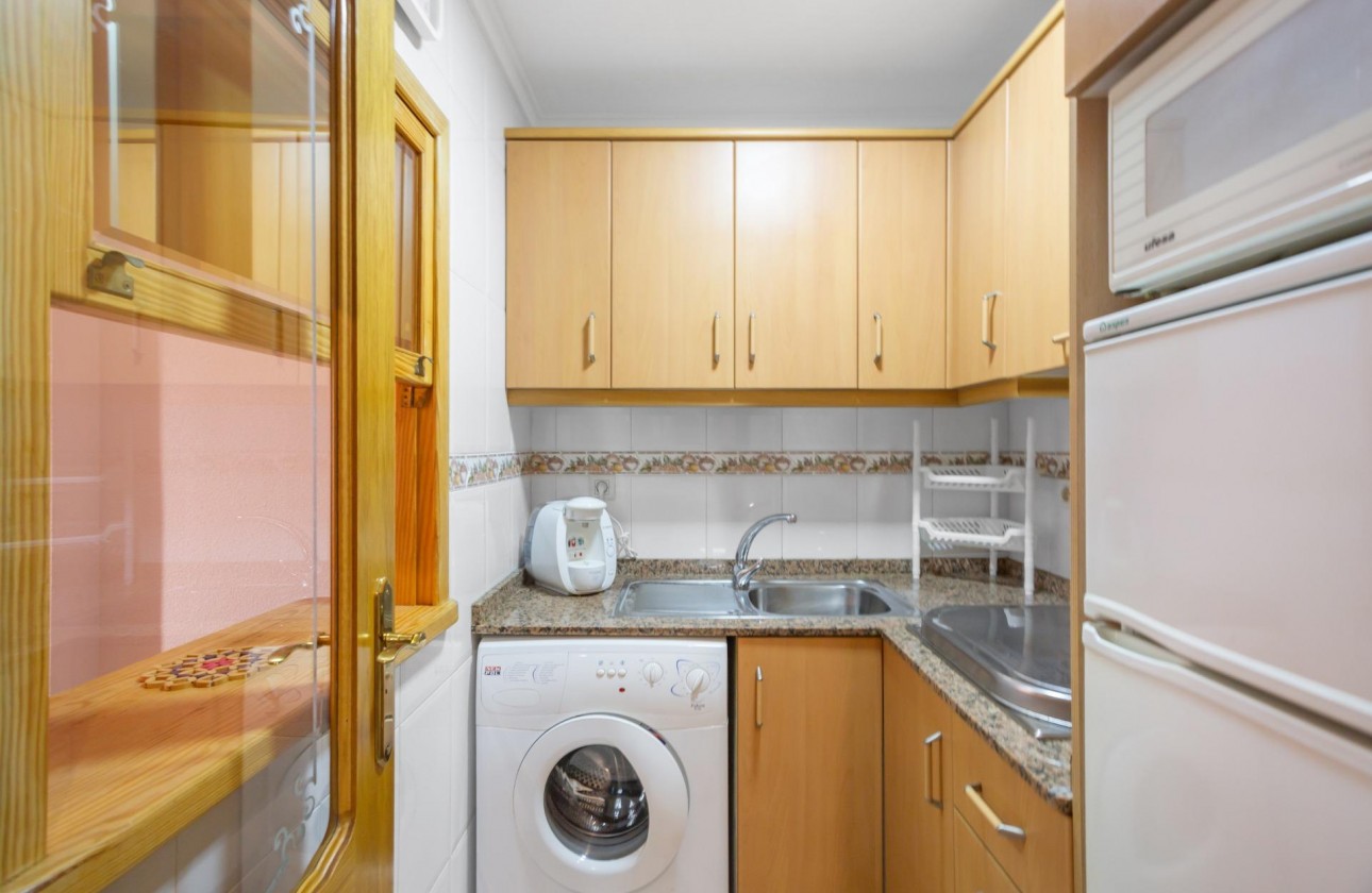 Resale - Apartment / flat - Torrevieja - Centro