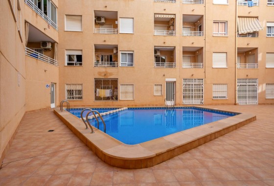 Resale - Apartment / flat - Torrevieja - Centro