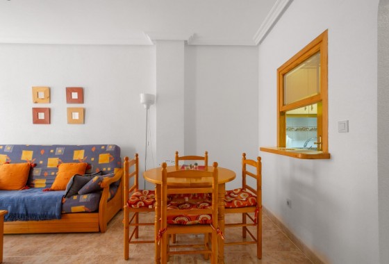 Resale - Apartment / flat - Torrevieja - Centro