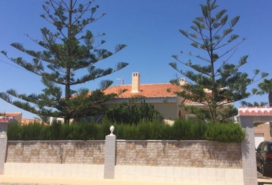 Resale - Villa - Torrevieja - torrevieja