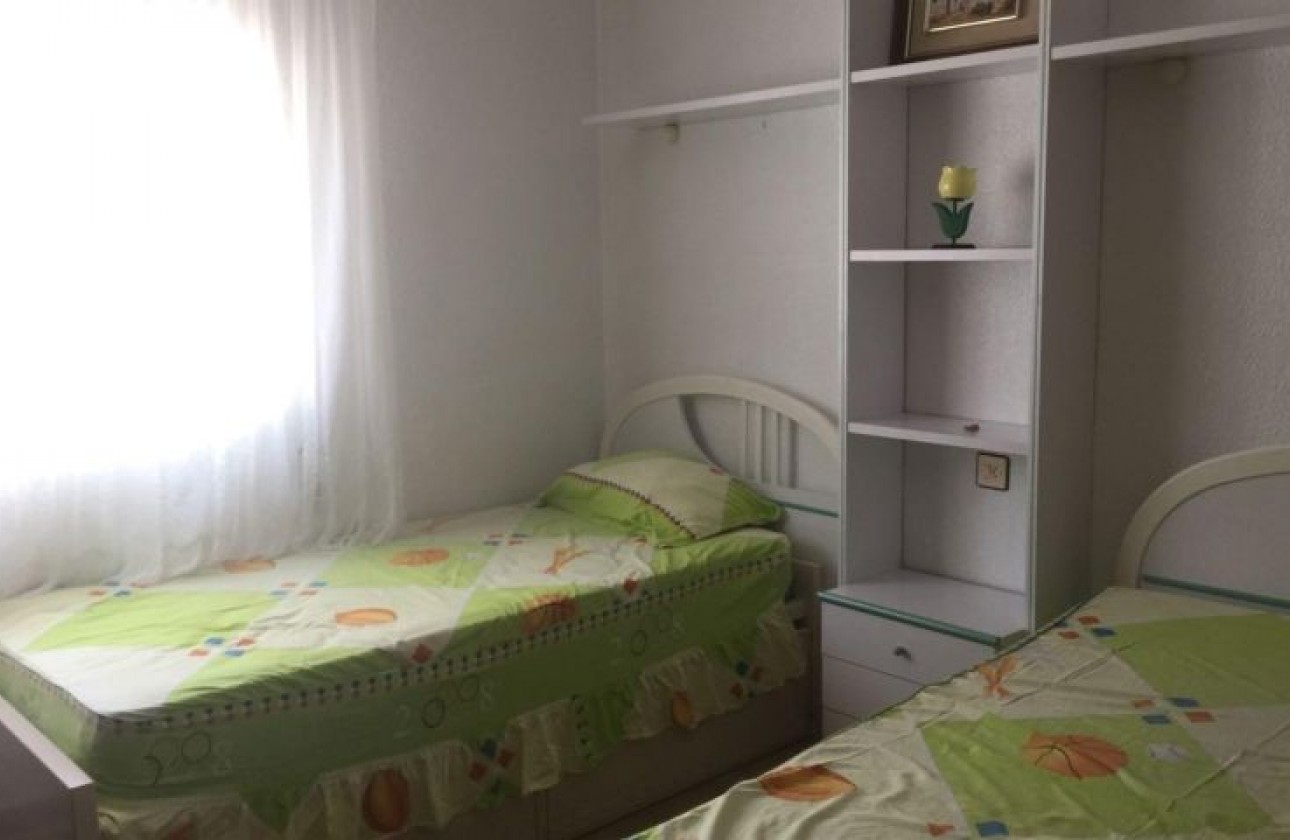 Resale - Villa - Torrevieja - torrevieja