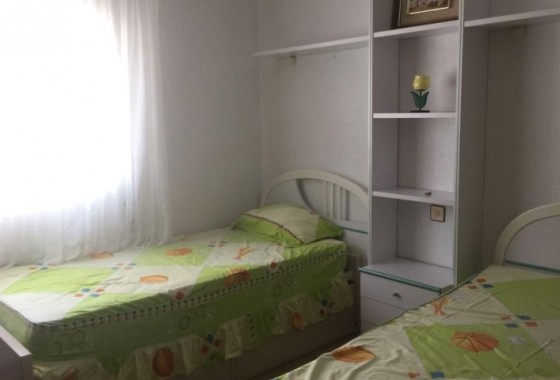 Resale - Villa - Torrevieja - torrevieja