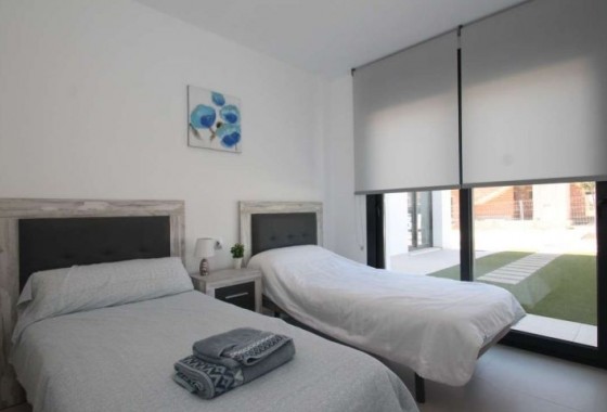 Resale - Villa - Pilar de la Horadada