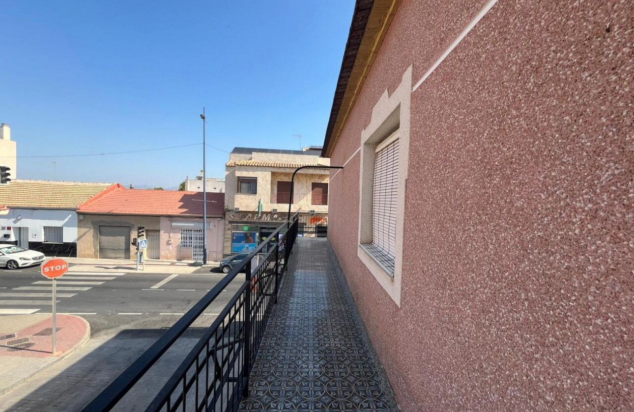 Resale - Villa - Algorfa