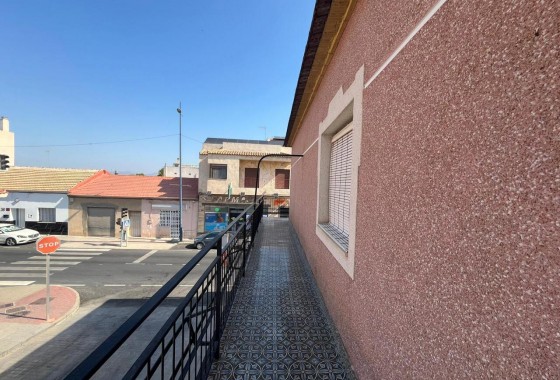 Resale - Villa - Algorfa