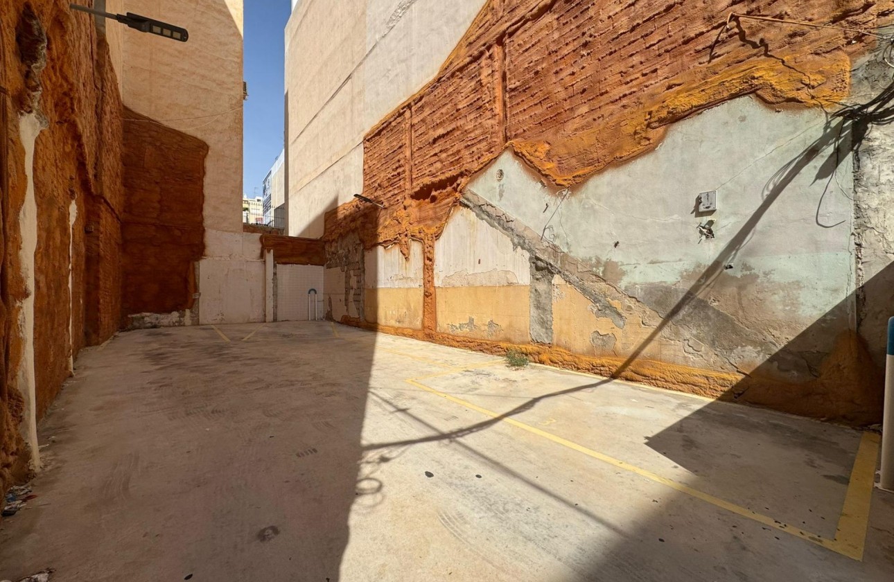 Reventa - Parcela / Terreno - Torrevieja - torrevieja