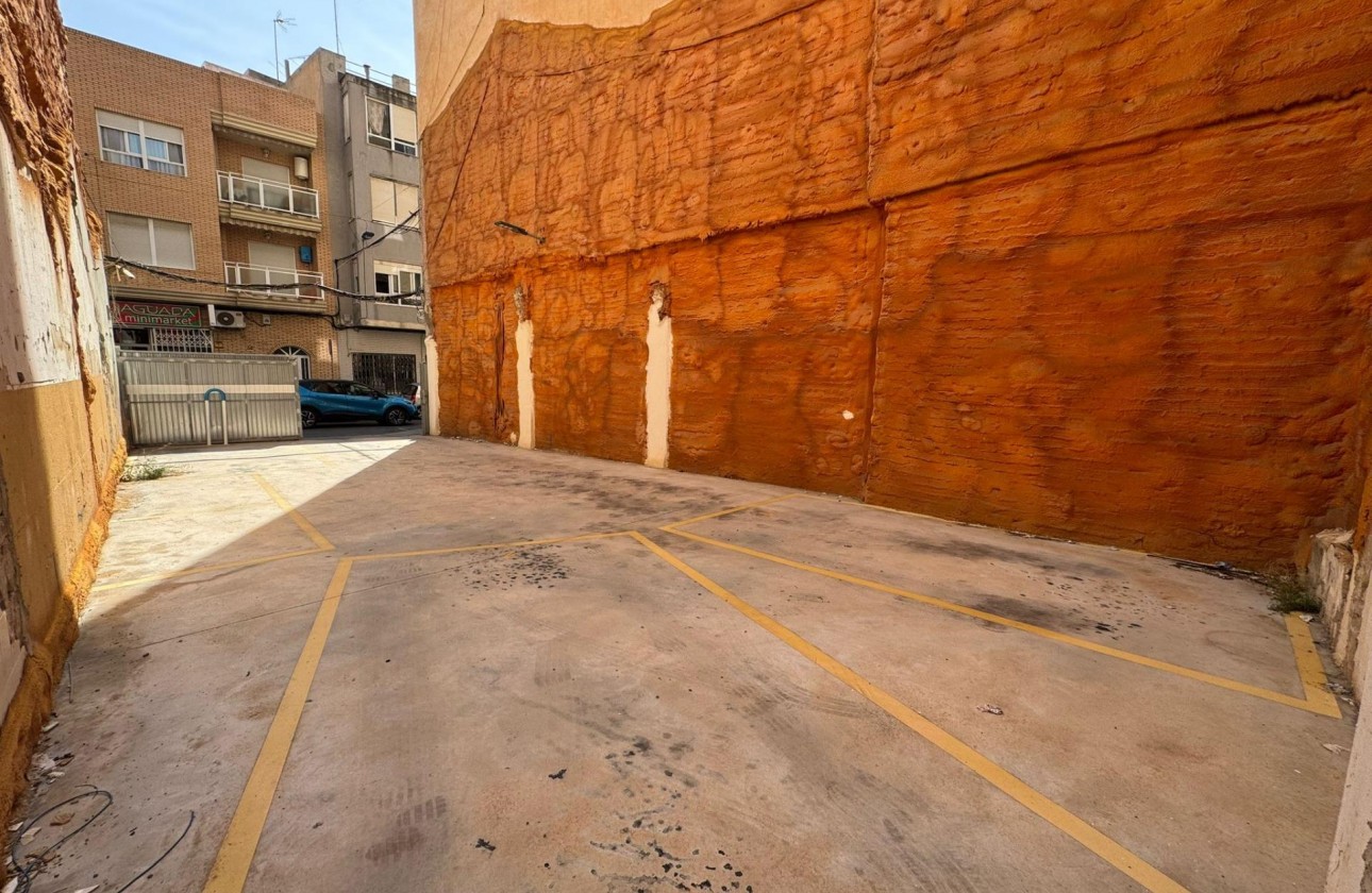 Reventa - Parcela / Terreno - Torrevieja - torrevieja