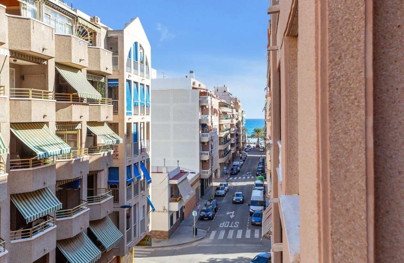 Resale - Apartment / flat - Torrevieja - Playa del cura