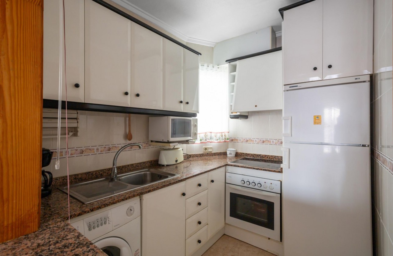 Resale - Apartment / flat - Torrevieja - Playa del cura