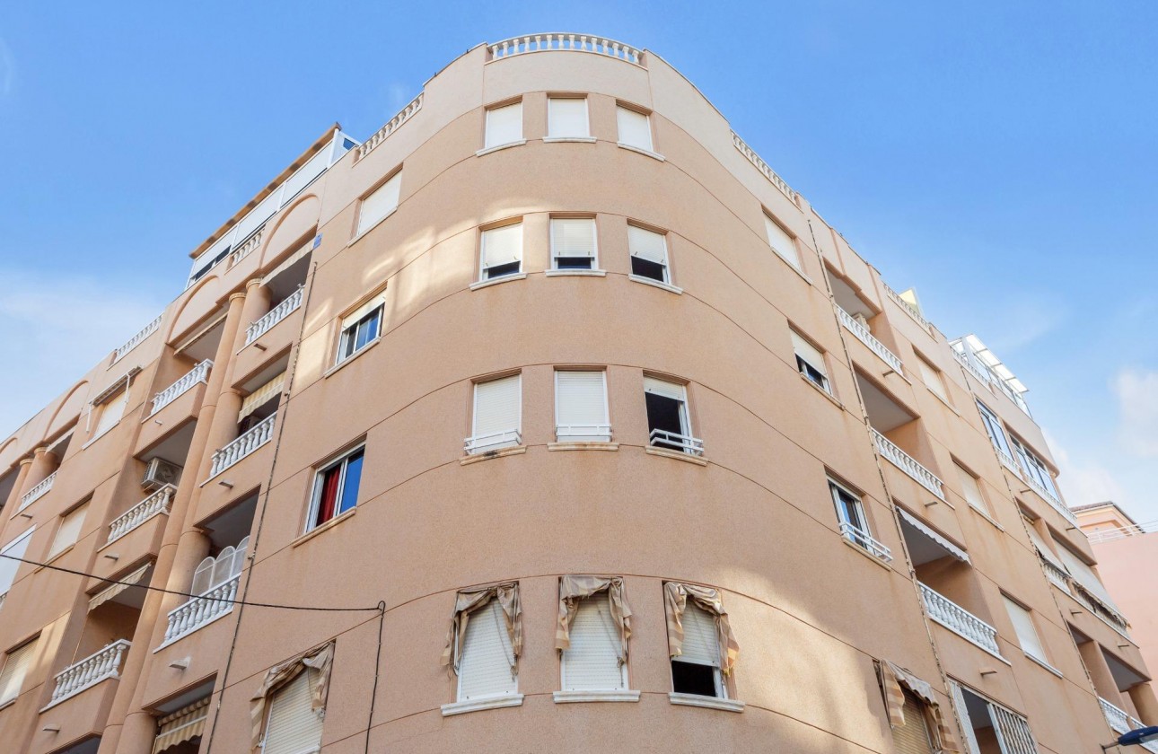 Resale - Apartment / flat - Torrevieja - Playa del cura