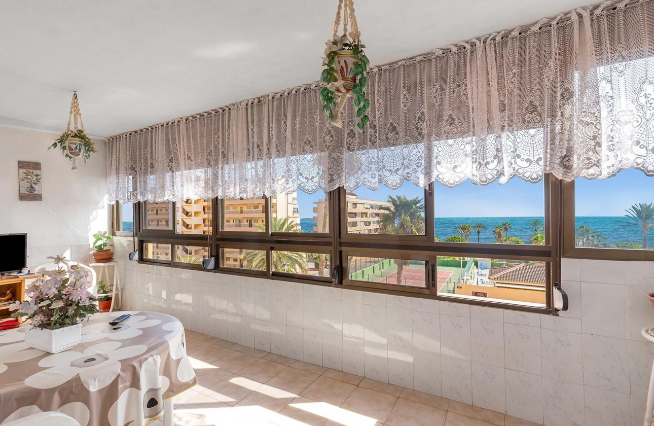 Resale - Apartment / flat - Torrevieja - La Mata