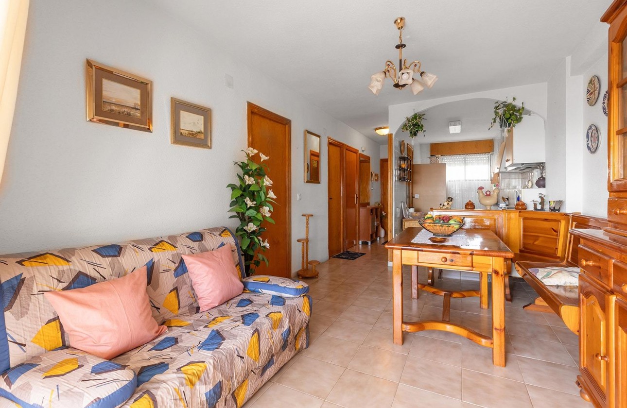 Resale - Apartment / flat - Torrevieja - La Mata